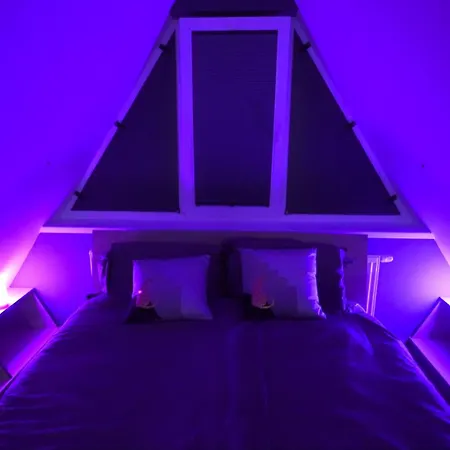 Ferienhaus Modern With View Roudno