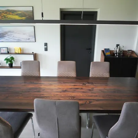 Ferienhaus Modern With View Roudno