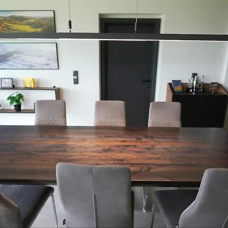 Ferienhaus Modern With View Roudno